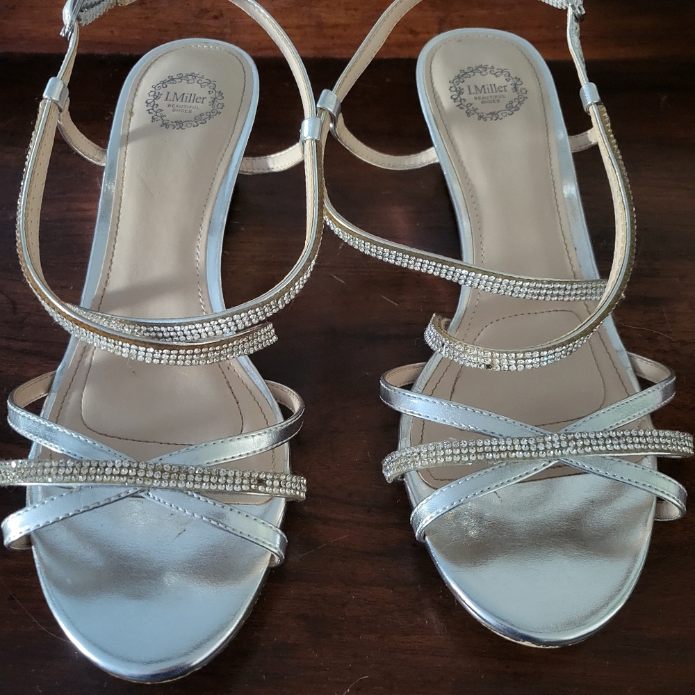 Women's Open Toe Low Wedge Heels, AnkleStrap, Party, Dress Sandals, Silver